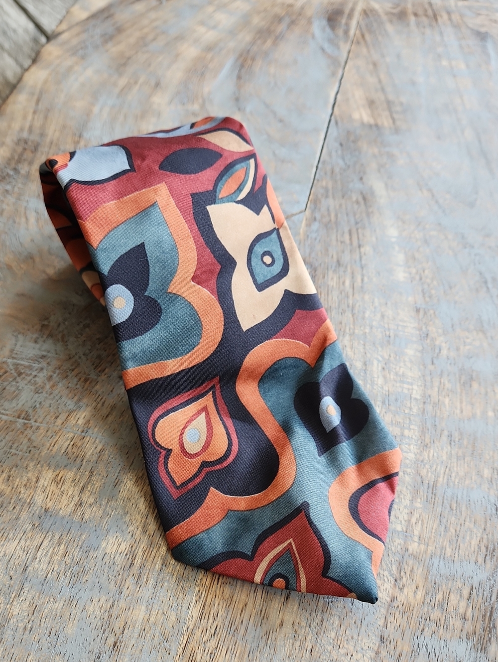 Vintage Italian All Silk Necktie – Vibrant Geometric Floral Pattern – Handmade